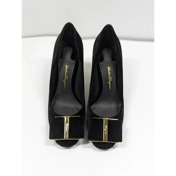 Salvatore Ferragamo Capua 85 Women's Flower Heel Satin Pump Size 7.5 (MSRP $850) - Picture 4 of 12